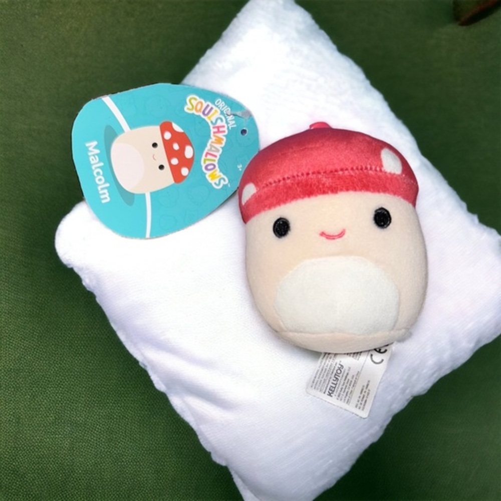 NWT Malcom the Mushroom 3” Clip Squishmallows